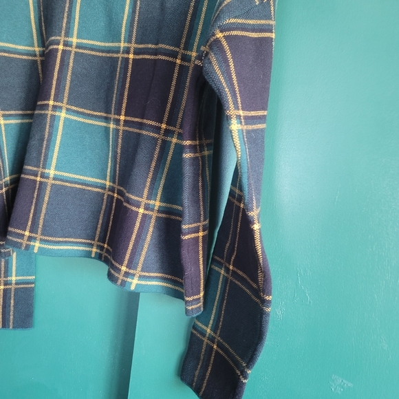 Tahari Plaid Tarton Sweater Size Med - Picture 5 of 8